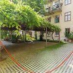 Xxxl Bed/ Free Parking/ Central
